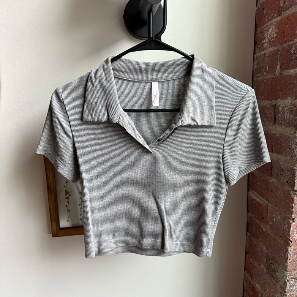 Amazon Gray Collared Crop Top
